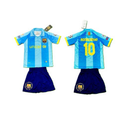 8209 Детски футболен комплект Barcelona RONALDINHO 10