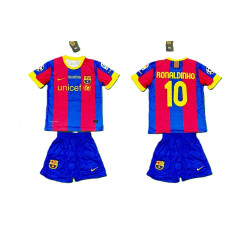 8208 Детски футболен комплект Barcelona RONALDINHO 10