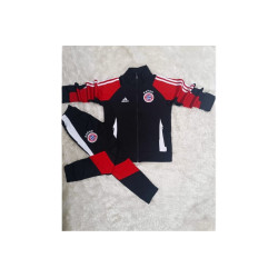8337  Детски футболен екип Bayern Munchen червено с черно