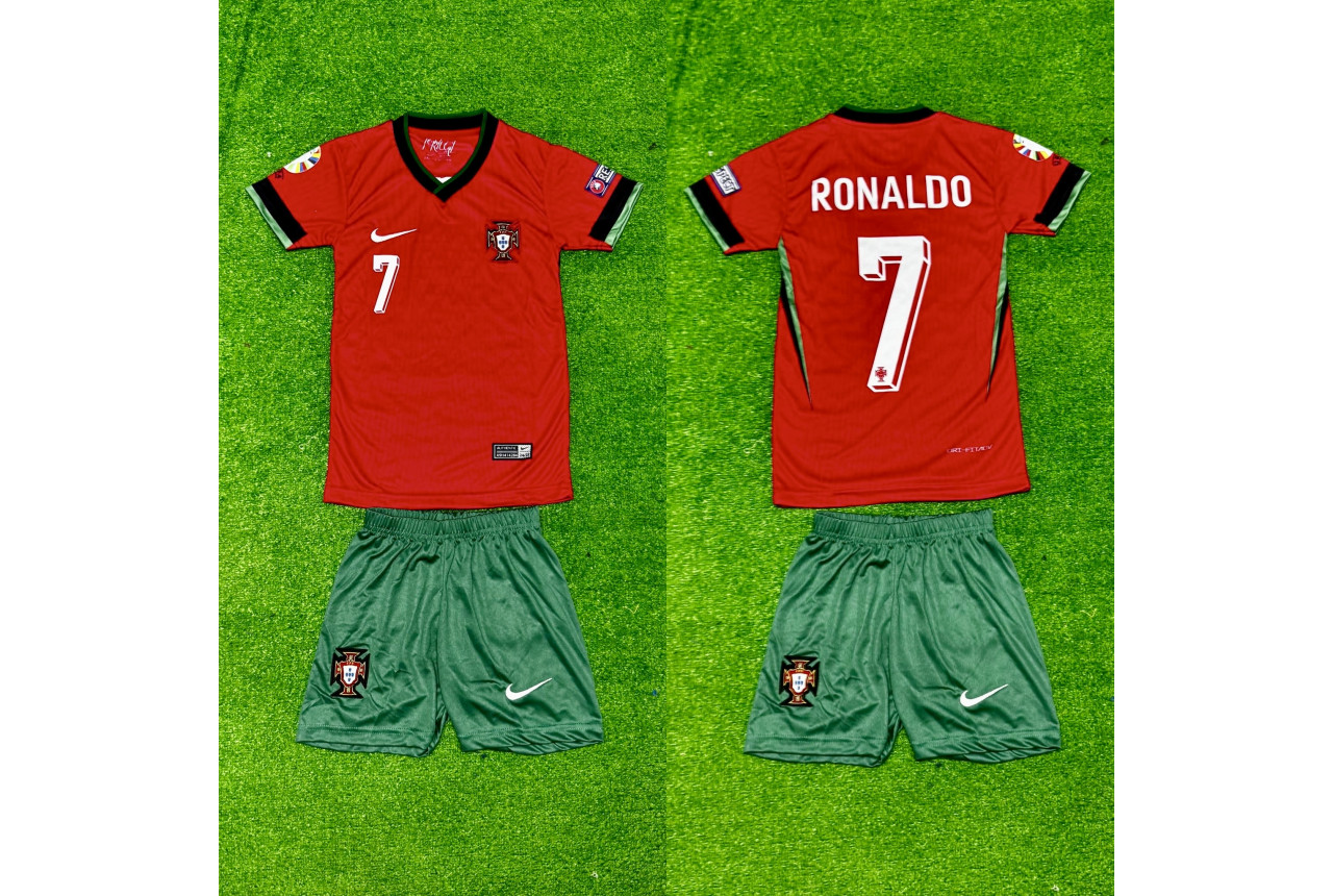 8165 Детски футболен комплект Portugal Ronaldo 7